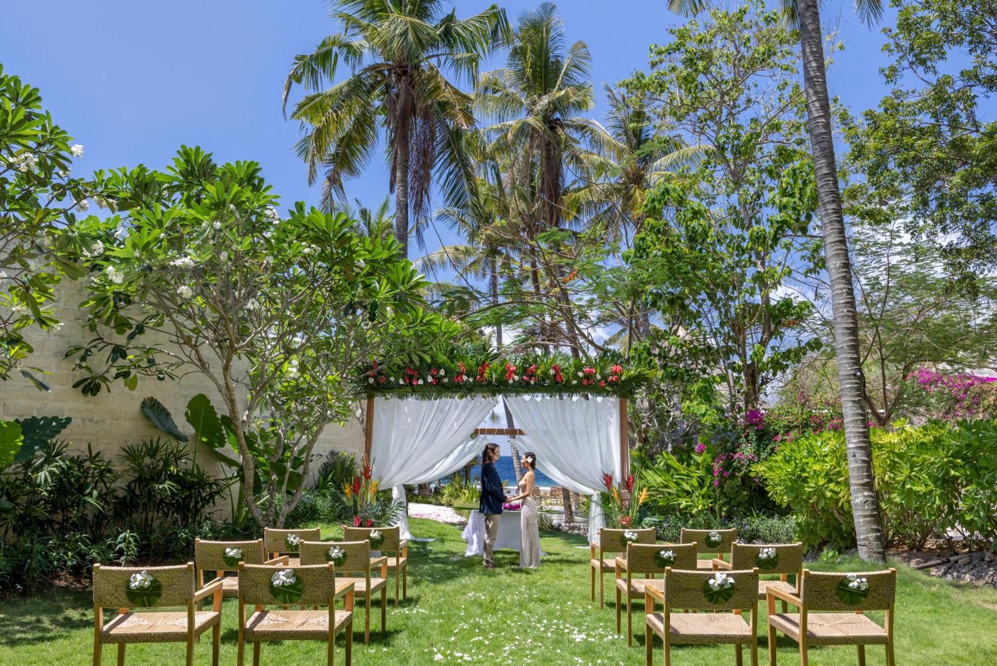 Semaya Beach Resort Tanglad Buitenkant foto