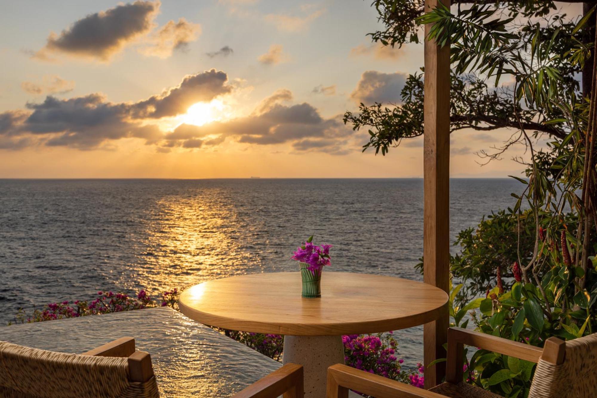 Semaya Beach Resort Tanglad Buitenkant foto